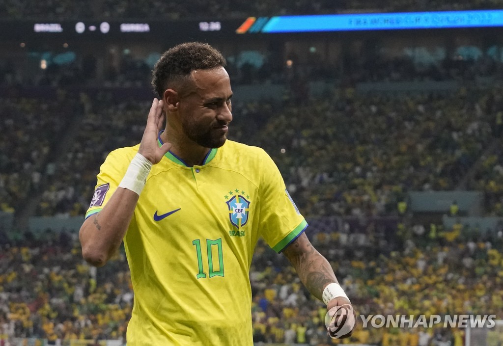 atacante brasileiro Neymar