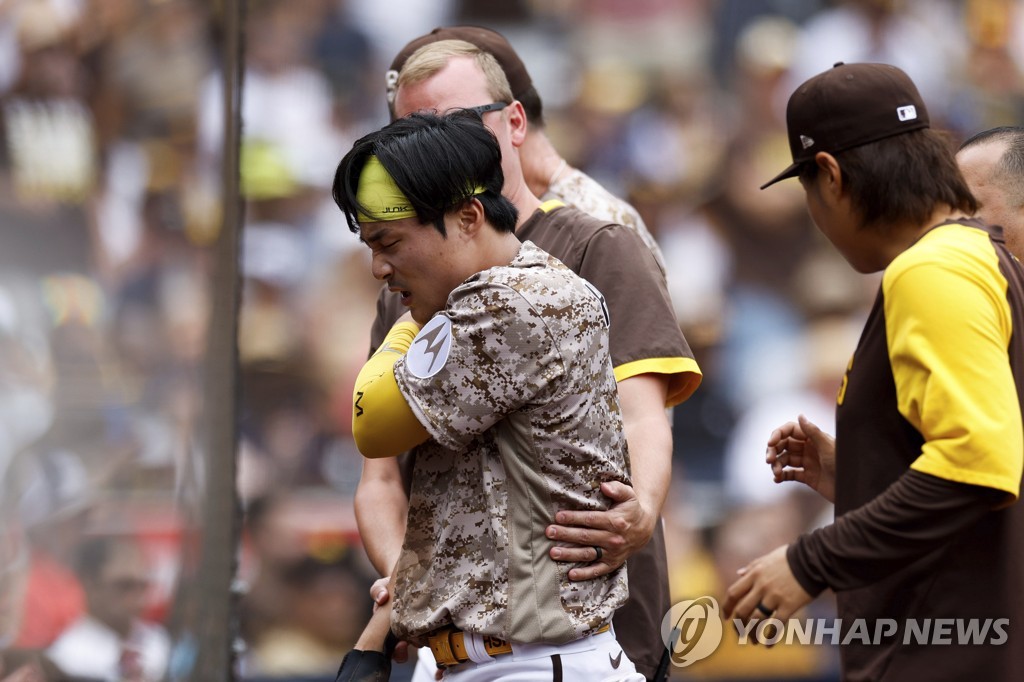 어깨 통증을 딛고 선발 라인업에 이름을 올린 김하성