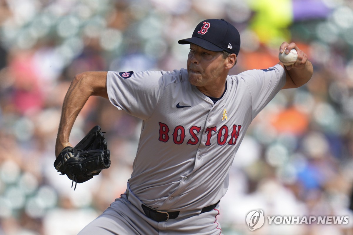 만 45세 리치힐, MLB 복귀한다…역대 최다 14개팀…