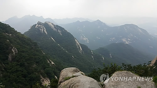북한산 족두리봉서 40대 남성 숨진 채 발견