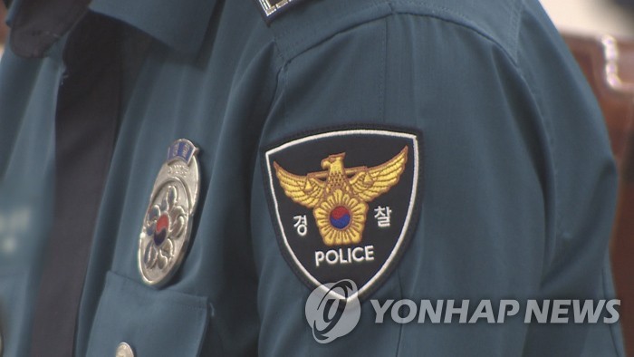 수사권 조정 과시하며 "돈주면 불기소"…뇌물 경찰 구속기소