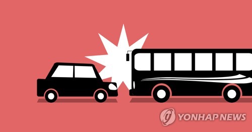 승용차 - 버스 교통사고 (PG)