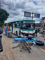 광명서 졸음운전 시내버스가 사다리차 추돌…9명 부상