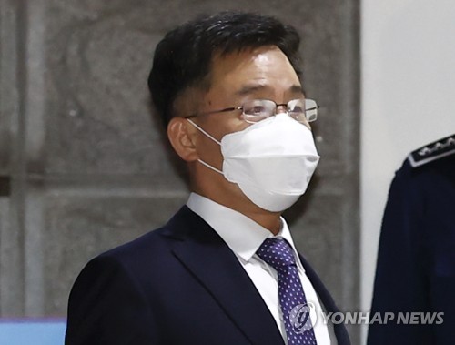 검찰 "김만배, 법조계 영향력 막강…구속기간 연장해야"
