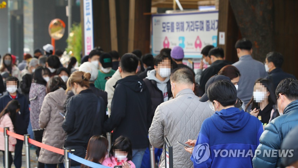 韓国の新規コロナ感染者２４８２人　死者も増加傾向
