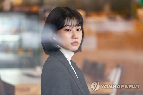 '경아의 딸' 하윤경 "피해자스러움 넘어 현실 담으려 했죠"