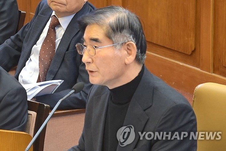내란특검이 추가 기소한 김용현 재판, 내달 17일 본격…