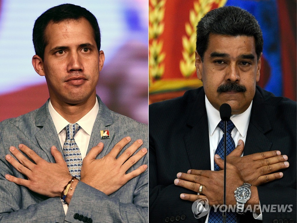 임시 대통령 선언을 한 후안 과이도(왼쪽) 베네수엘라 국회의장과 니콜라스 마두로 대통령 [AFP=연합뉴스 자료 사진] 