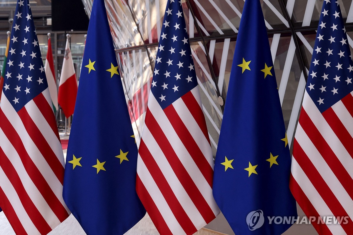 "EU, 3차 대미 보복조치 준비 검토"…조달·서비스 …