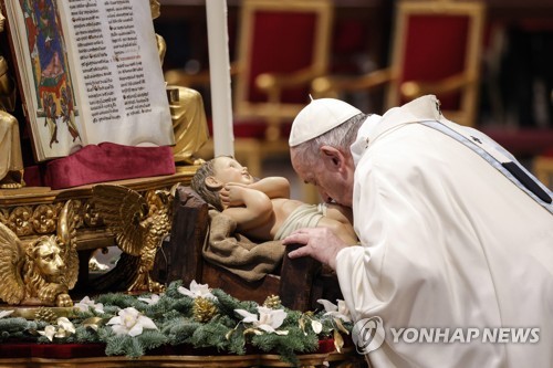 새해 첫 미사 집전한 교황 "여성폭력 멈춰야…신이 분노할 것"(종합)
