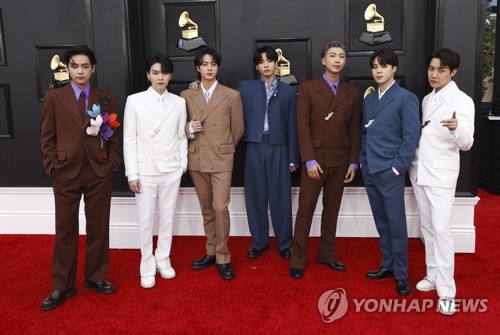 중국의 K팝 팬들이 당국의 한한령을 피하는 법