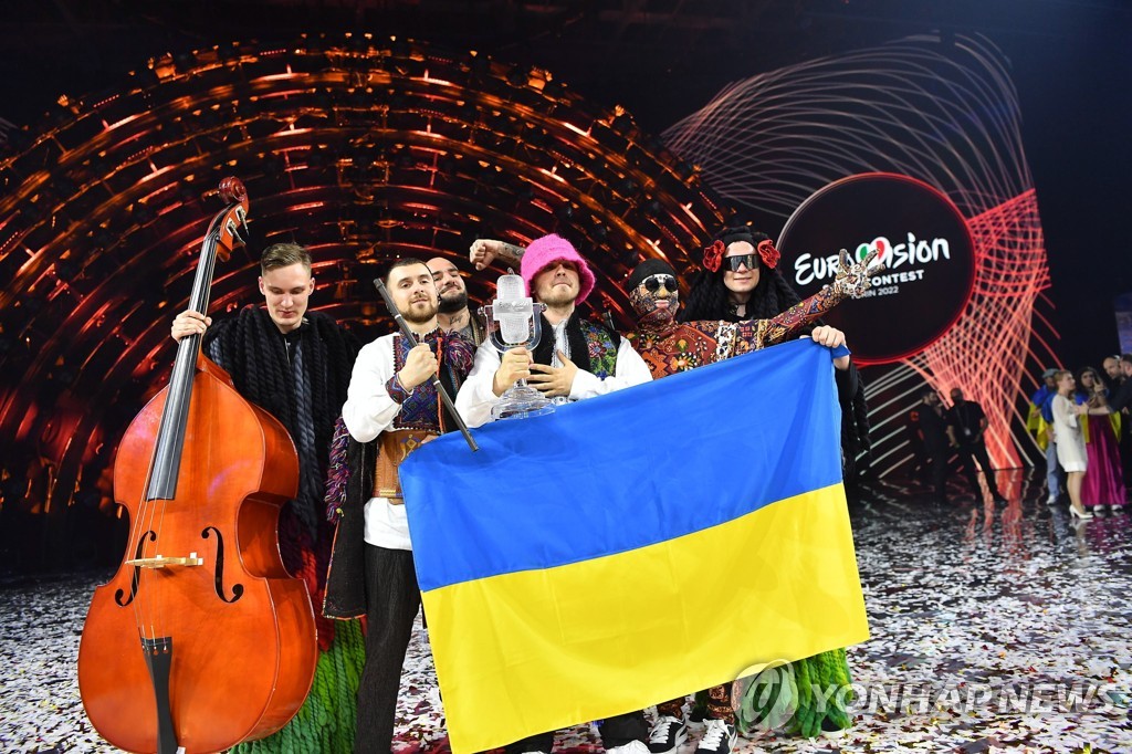 '유로비전 2022'에서 우승한 우크라 밴드 칼루시 오케스트라