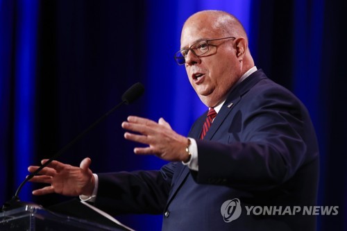 "트럼프 변호하나"…'한국사위' 호건, 공화 대선주자들에 돌직구