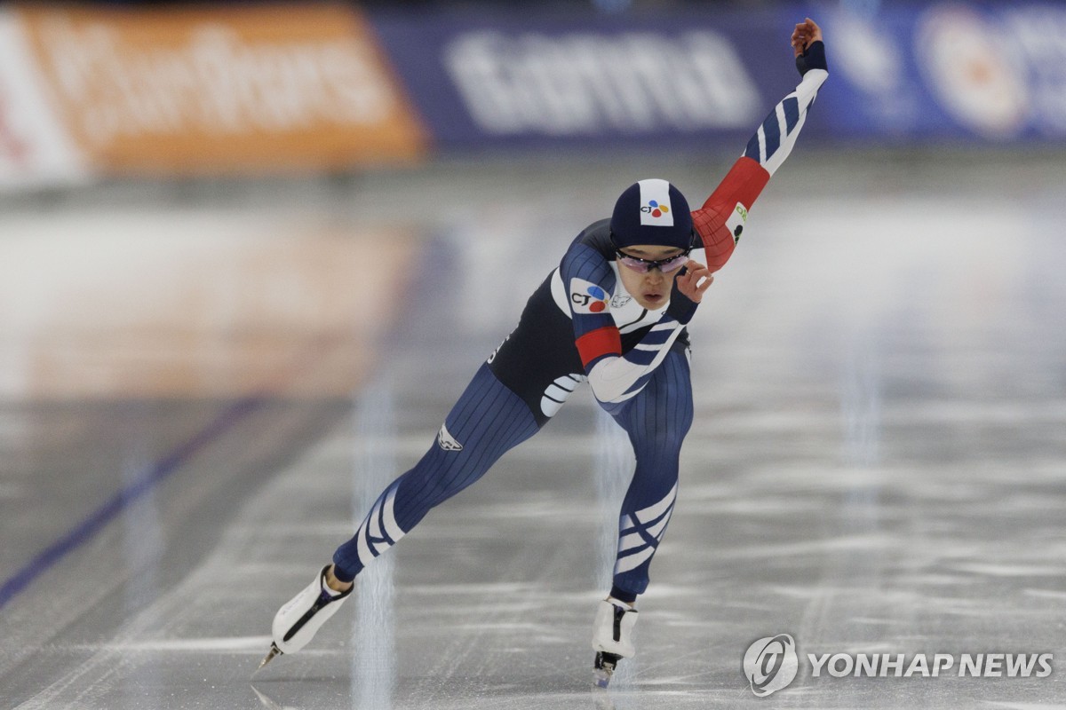 Speed skater Kim Min-sun finishes 2nd in World Cup standings with ...