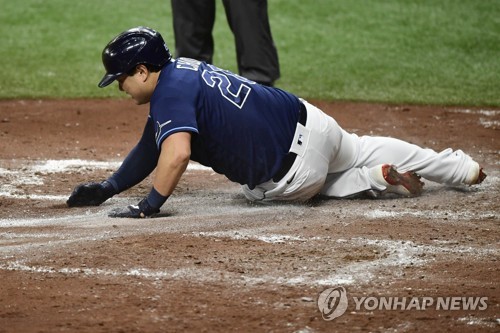 Rays' Choi Ji-man lands on injured list with elbow issues