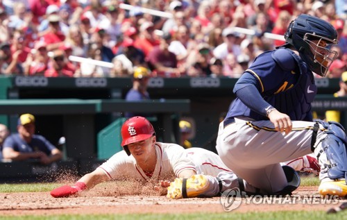 Yonhap Interview) Big leaguer Tommy Edman 'excited' to represent Korean  heritage at WBC