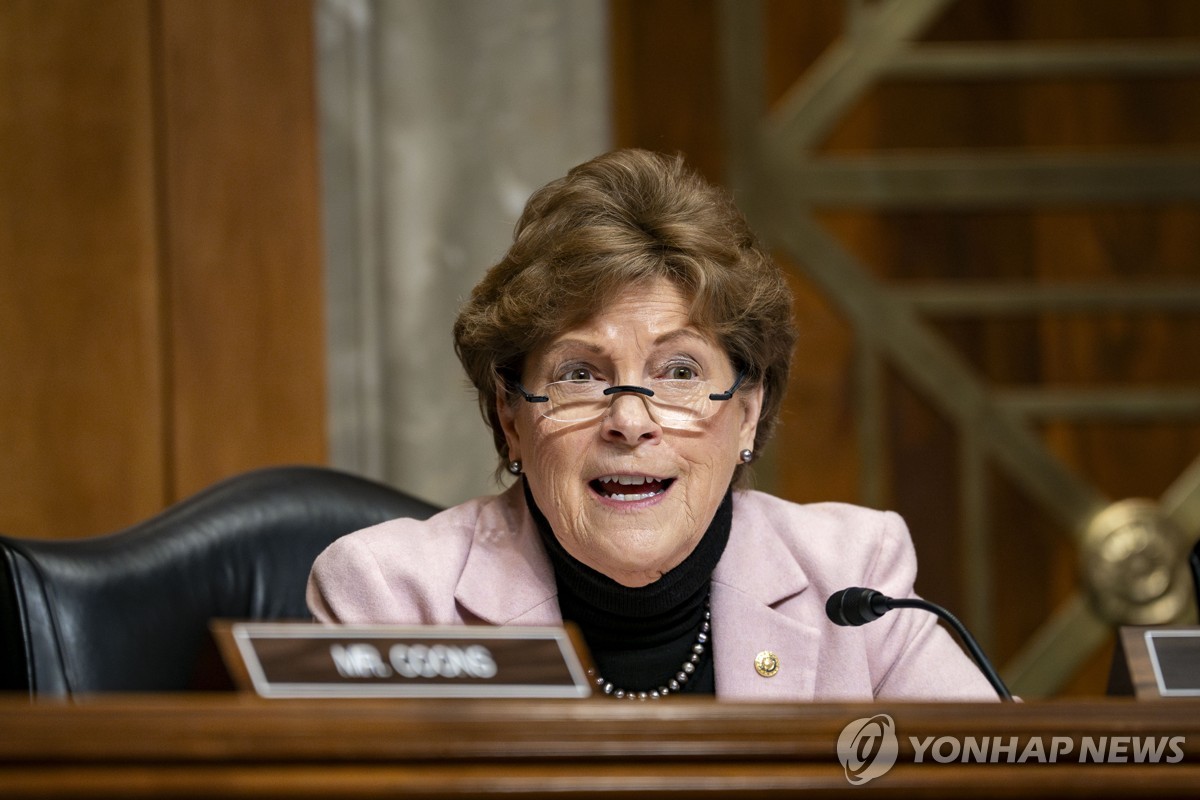 美민주, 트럼프 외교 비판…"동맹이 中과 더 가까워지게…