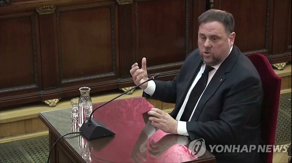 법정에 나온 오리올 훈케라스 전 카탈루냐 자치정부 부수반[로이터=연합뉴스]