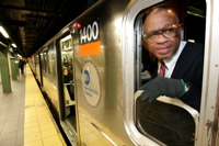 뉴욕 번화가 지하철역서 아시아 여성 사망…흑인에 떠밀려 추락