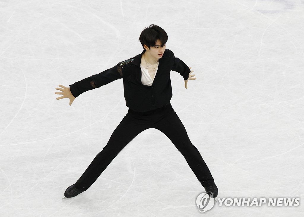 Cha Jun-hwan ranks 3rd in men's short program at figure skating worlds
