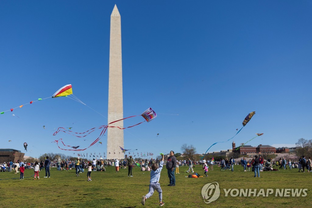 SPRING-CHERRYBLOSSOMS/WASHINGTONDC