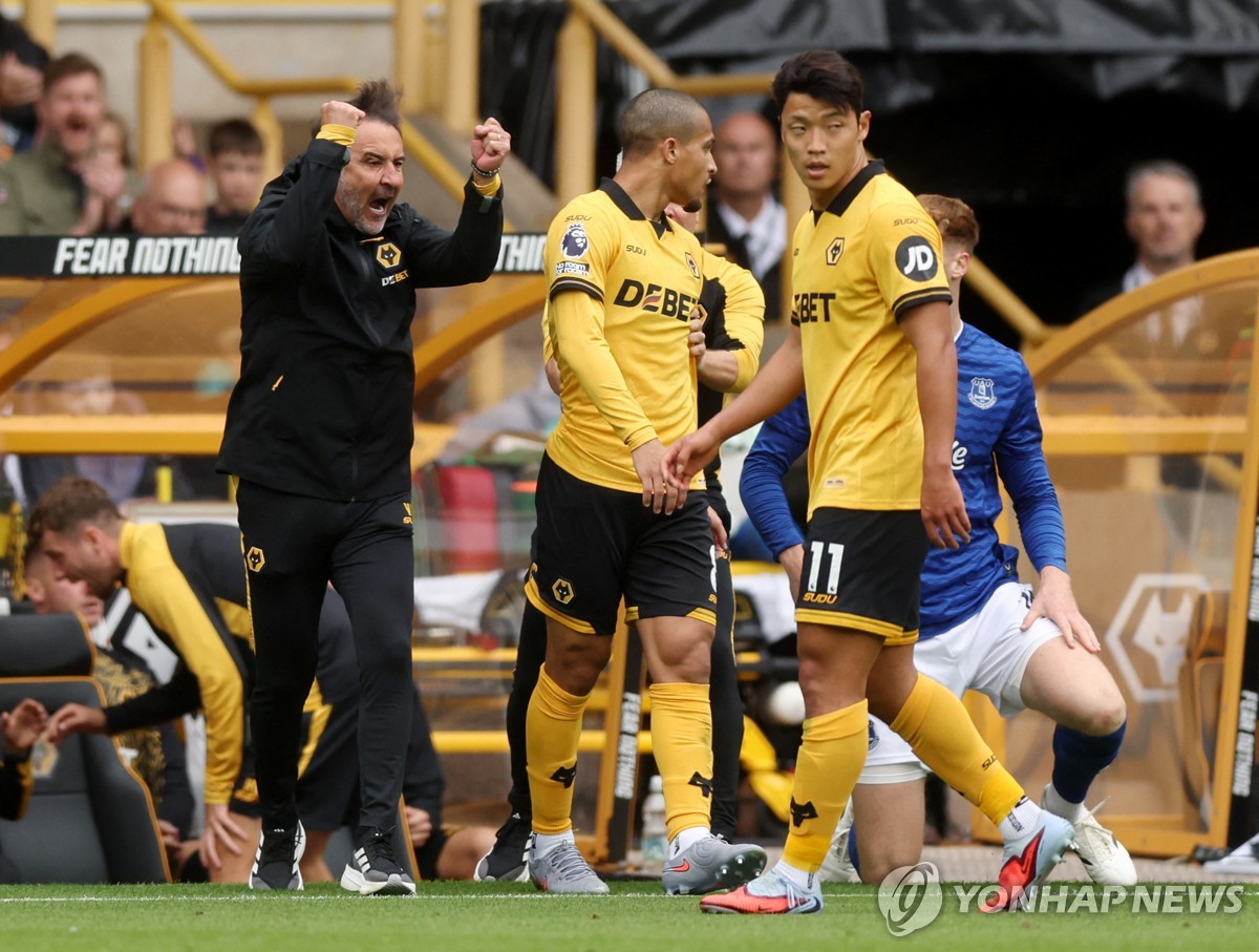 'EPL 개막 4연패' 울버햄프턴, 페레이라 감독과 3년 재계약