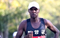 S. Korea adopts 3-year waiting period on records by naturalized marathoner