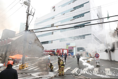 Incendie dans un immeuble de KT