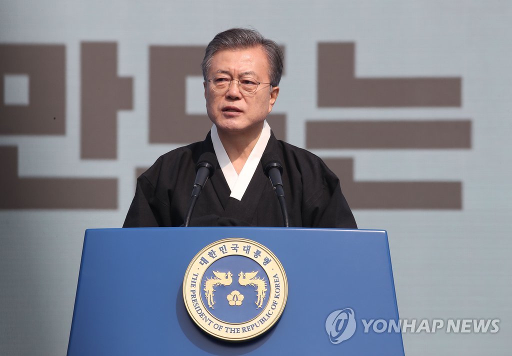 文大統領が韓日協力強化を強調　批判控える＝三・一運動記念式で