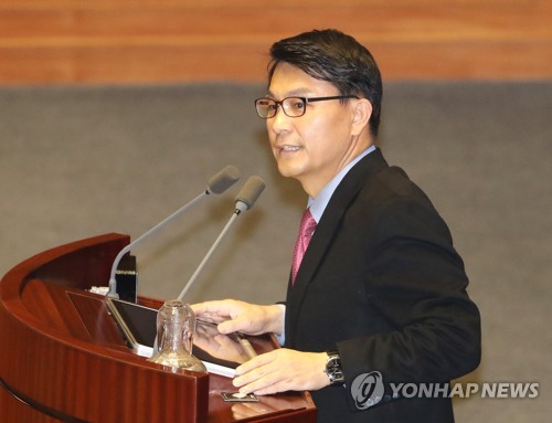 韓国国会の外交統一委員長に尹相現氏