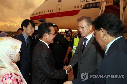 El presidente surcoreano está preparado para su cumbre con el monarca de Brunéi