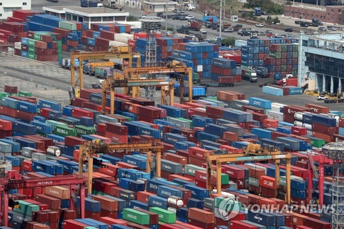  S. Korea suffers current account deficit in April, first in 7 years