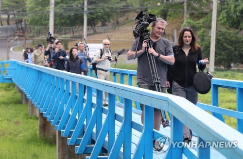 Periodistas extranjeros