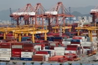 S. Korea's exports drop 10 pct in first 20 days of June