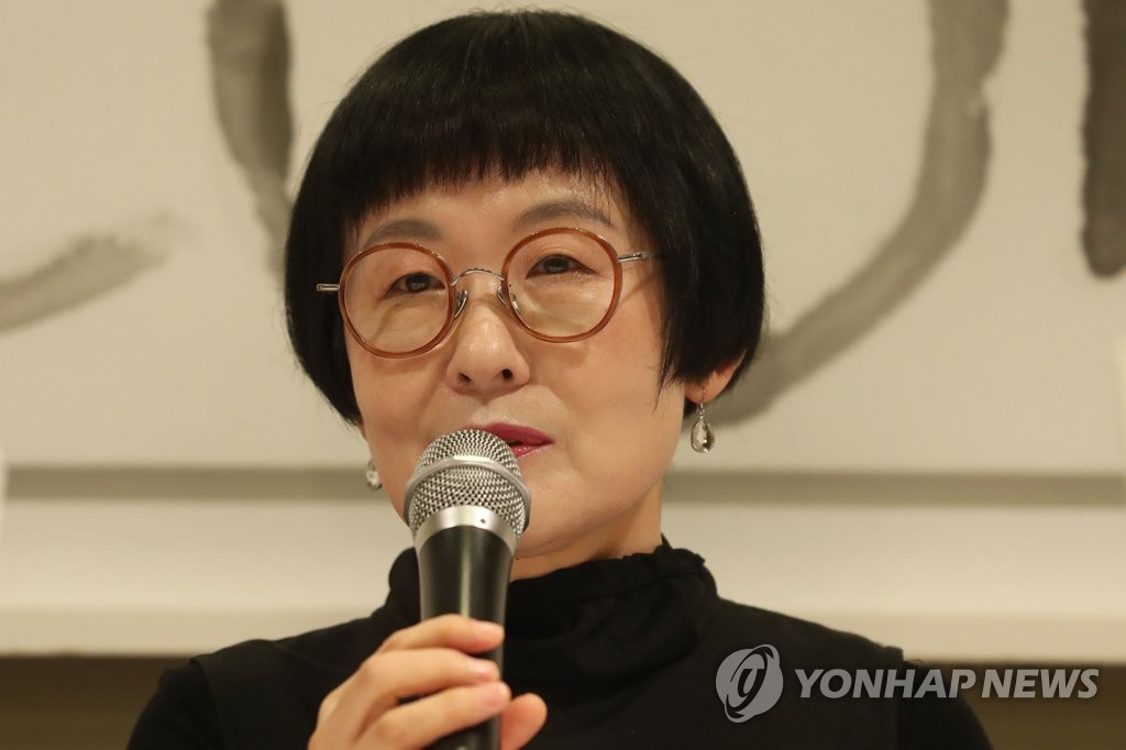 김혜순 '죽음의 자서전' 독일 HKW 국제문학상…한국인 첫 수상 관련 이미지1