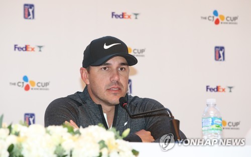 koepka flower hat