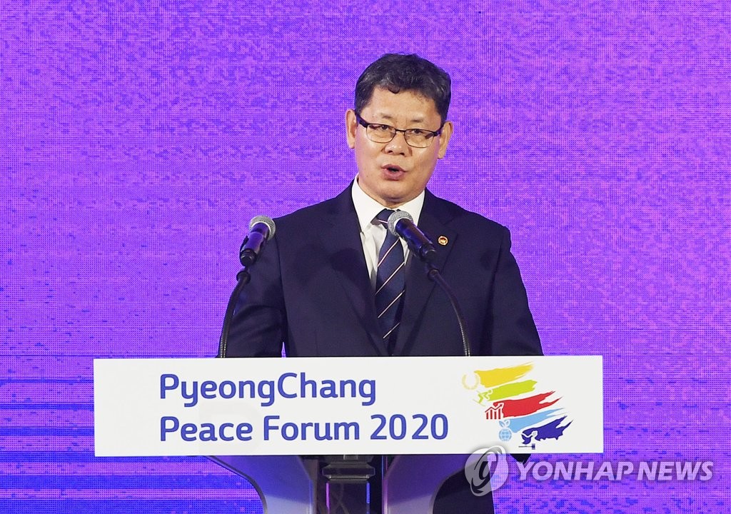 Unification minister reaffirms need to push for inter-Korean exchanges