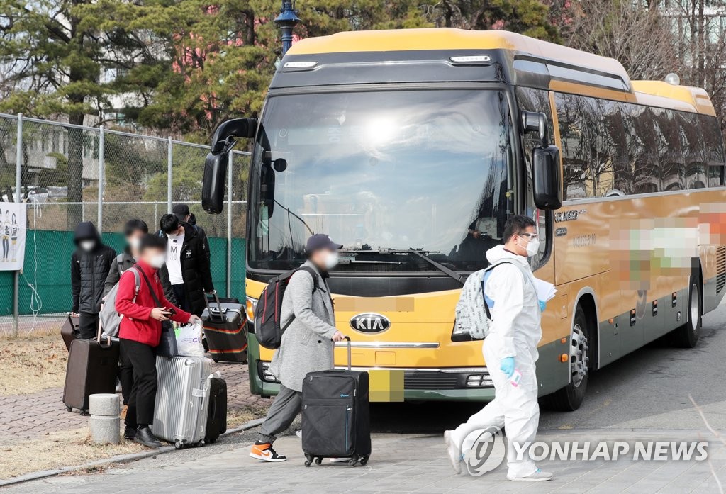 Full entry ban against Chinese visitors pointless for now: Cheong Wa Dae official