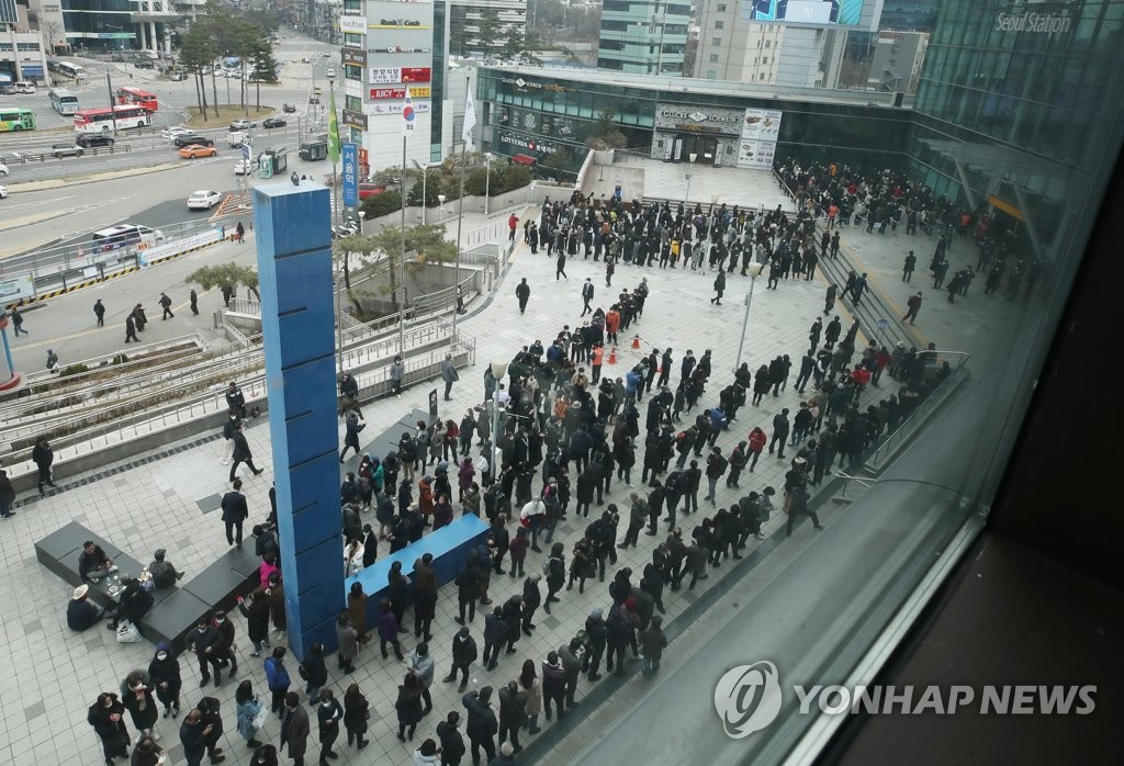 صادرات كوريا الجنوبية من الكمامات الواقية تقفز 9 أضعاف في يناير وسط تفشي كورونا
