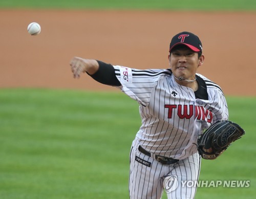 LG Twins rout Samsung Lions to avoid series sweep