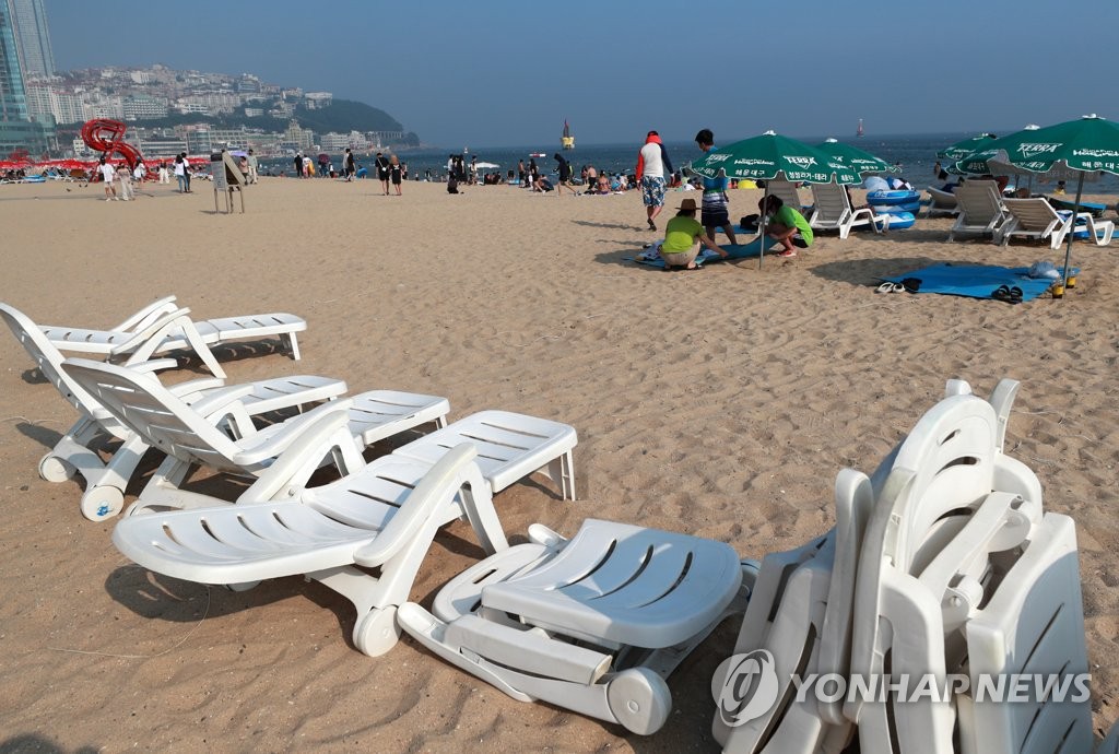 부산 해수욕장 결국 조기폐장