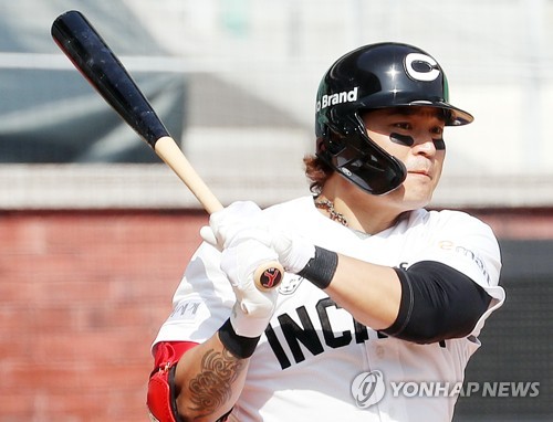 Ex-Cleveland GM wishes Choo Shin-soo success in KBO | Yonhap News
