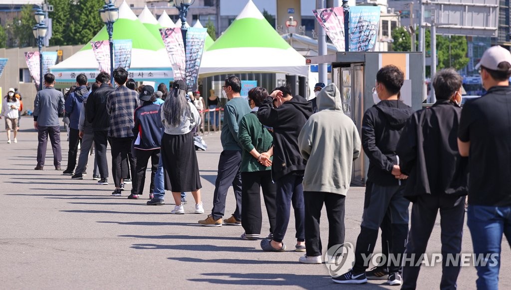 韓国の新規コロナ感染者６８０人　来週からの防疫対策レベル決定に苦心