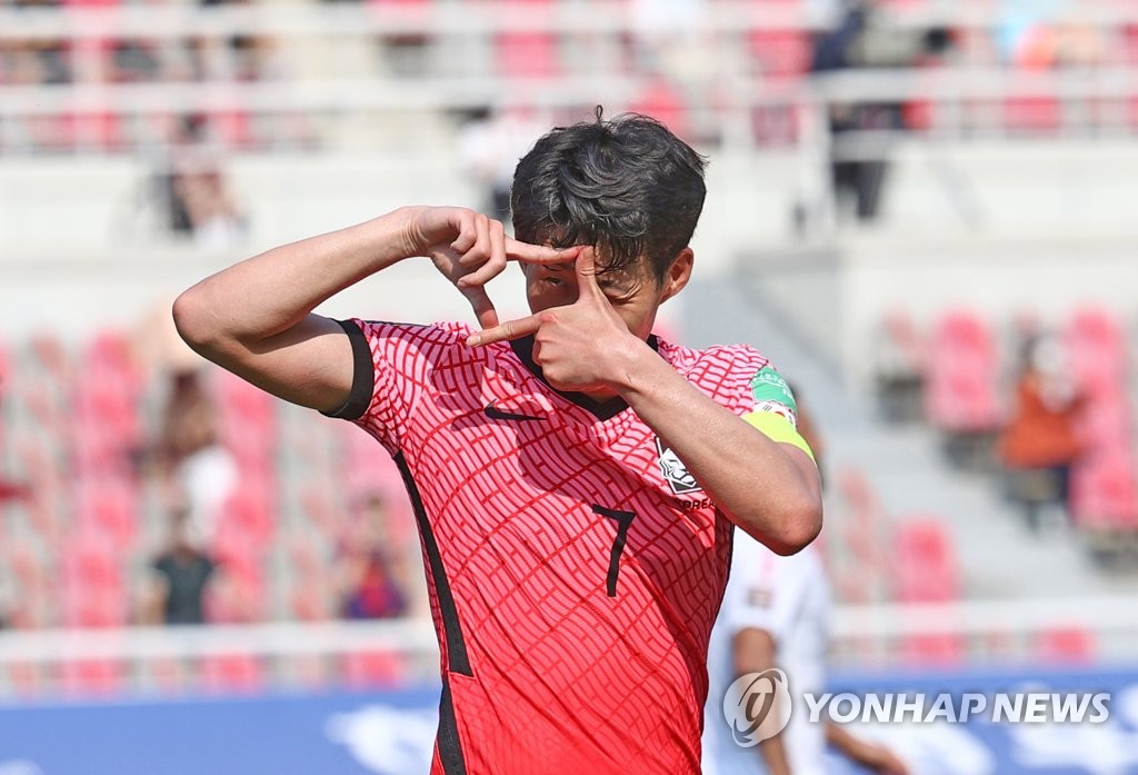 Son Heung-min of South Korea celebrates his goal against Lebanon during the teams' Group H match in the second round of the Asian qualification for the 2022 FIFA World Cup at Goyang Stadium in Goyang, Gyeonggi Province, on June 13, 2021. (Yonhap)