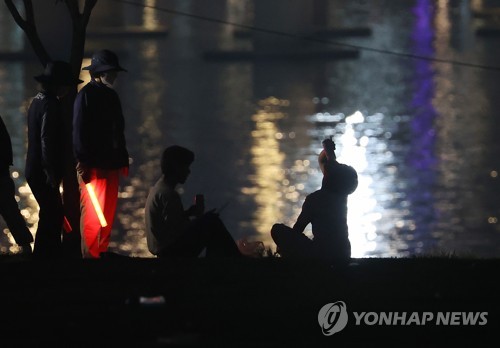 인천시 "밤 10시 이후 공원·해수욕장 음주, 과태료 10만원"