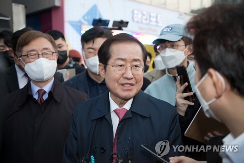 홍준표 "어떤 결과 나와도 수용…대통령, 하늘 문 열려야"(종합)