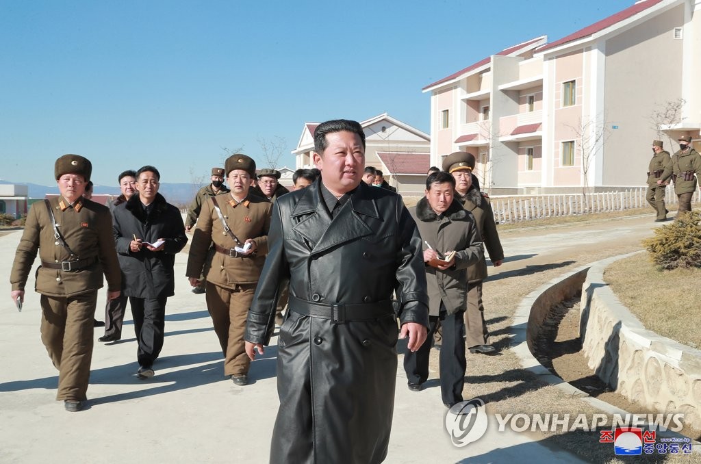 North Korean leader Kim Jong-un (C) visits the northwestern city of Samjiyon, near the border with China, where a major development project is underway, in this photo released by the North's official Korean Central News Agency on Nov. 16, 2021. (For Use Only in the Republic of Korea. No Redistribution) (Yonhap)