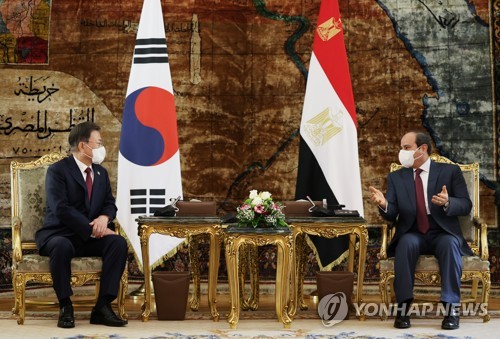 اجتماع القمة بين الرئيسين الكوري الجنوبي والمصري