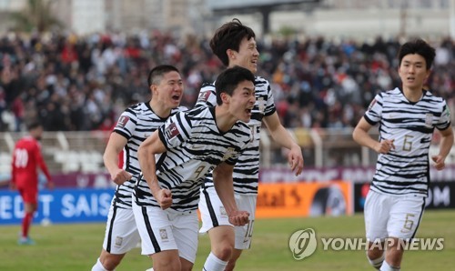 جو كيو-سونغ يسجل أول هدف للمنتخب الكوري