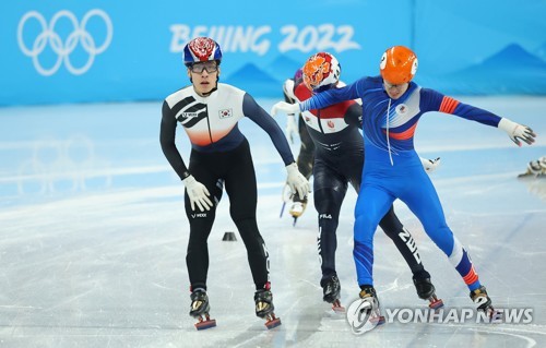 وصول المتزلج الكوري "هوانغ ديه-هون" للدور النهائي